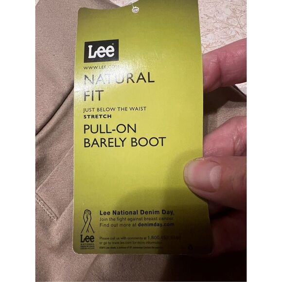 Lee Style Up Khaki Pull on Barley Boot Pants Sz 8 NWT - Picture 4 of 7